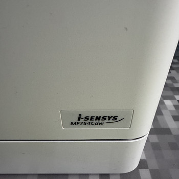 Värviline laserprinter