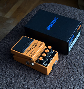 Педаль дисторшна Boss DS-2 (2 фото из 2)