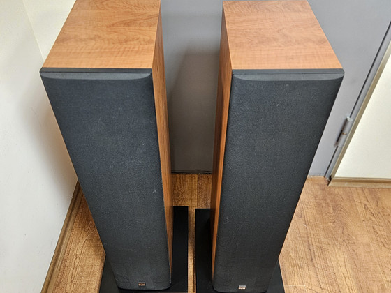 B&W Bowers & Wilkinsi 684 Loudspeaker System
