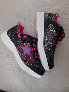 Skechers 36 uued tossud (2 foto / 3)