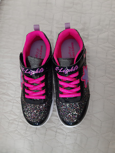 Skechers 36 uued tossud (1 foto / 3)