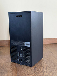 Xbox Series X игровая консоль (2 фото из 3)