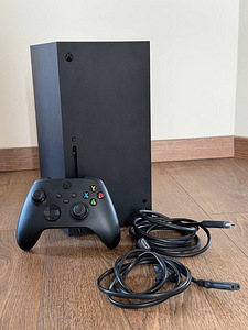 Xbox Series X игровая консоль (1 фото из 3)