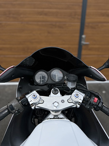 Yamaha YZF 600r 2001a Thundercat (2 foto / 5)