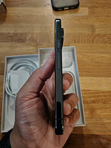 Google Pixel 10 Pro 256GB с гарантией (2 фото из 6)