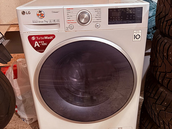 Pesumasin LG Direct Drive 7 kg (Steam / TurboWash)