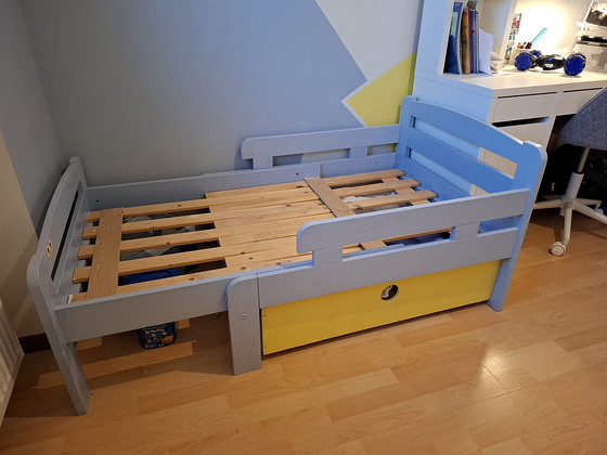 Pikendatav voodi pesukastiga