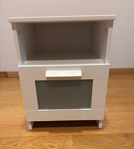 IKEA BRIMNES тумбочка (1 фото из 5)