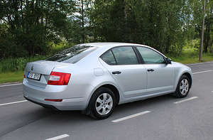Skoda Octavia 1,2 77 кВт 2013 (3 фото из 10)