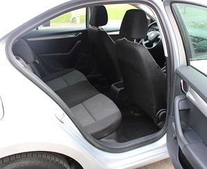 Skoda Octavia 1,2 77 кВт 2013 (10 фото из 10)