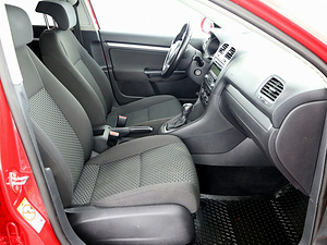 Volkswagen Golf Comfortline ATM 1.2 77kW (6 foto / 7)