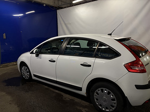 Citroen C4 (2 фото из 13)