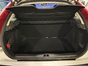 Citroen C4 (12 фото из 13)