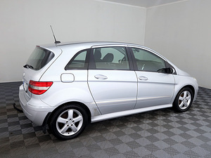 Mercedes-Benz B 200 Elegance ATM 2.0 CDI 103kW (3 foto / 7)