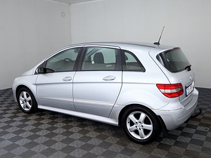 Mercedes-Benz B 200 Elegance ATM 2.0 CDI 103kW (4 foto / 7)