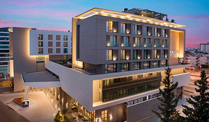DOUBLE TREE BY HILTON ANTALYA CITY CENTRE (2 фото из 10)