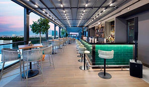 DOUBLE TREE BY HILTON ANTALYA CITY CENTRE (8 фото из 10)