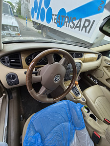 Jaguar x-type 2.5 4×4 на запчасти (2 фото из 5)