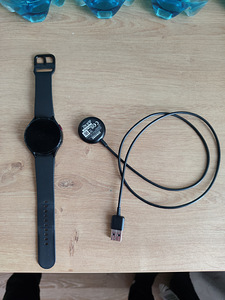 Nutikell Galaxy Watch 4 (2 foto / 2)