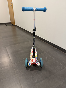 Laste tõukeratas Mini Tracer (1 foto / 2)