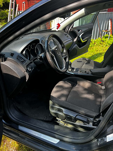 Opel Insignia Sports Tourer 2.0 96kW (3 foto / 8)