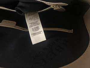 Оригинальная сумка Burberry (7 фото из 7)