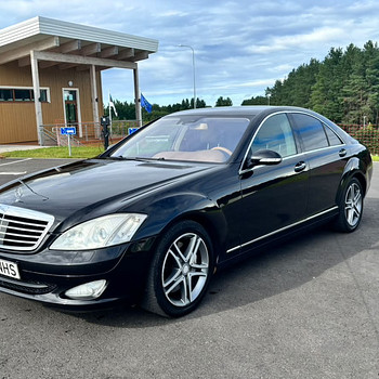 Mercedes Benz S320