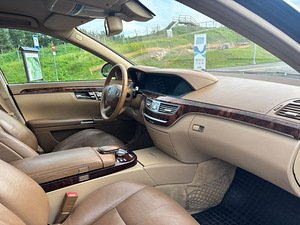 Mercedes Benz S320 (8 фото из 8)