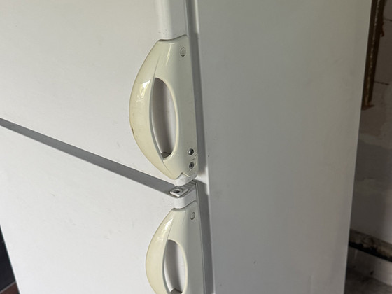 Külmkapp whirpool 140x50