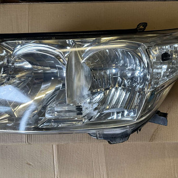 TOYOTA LAND CRUISER 200 - 8113060C81 / 8117060C51