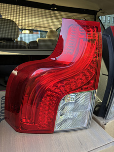 Volvo XC90 Facelift светодиодные задние фонари 2012–2014 (OEM Hella) (3 фото из 7)