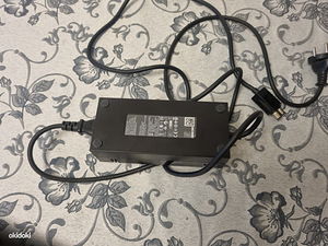 Microsoft XBOX ONE POWER SUPPLY AC ADAPTER XB1 адаптер (1 фото из 2)