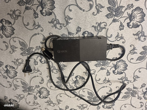 Microsoft XBOX ONE POWER SUPPLY AC ADAPTER XB1 адаптер (2 фото из 2)