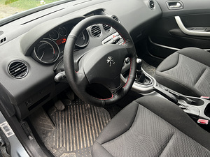 Peugeot 308 2011 Без ржавчины! (7 фото из 11)