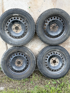 Hankook Winter iPike RS2 naastrehvid plekkvelgedel / talverehvid (1 foto / 9)