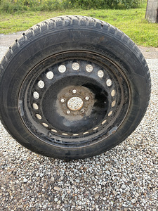 Hankook Winter iPike RS2 naastrehvid plekkvelgedel / talverehvid (9 foto / 9)