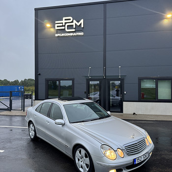 MERCEDES-BENZ E 270 CDI