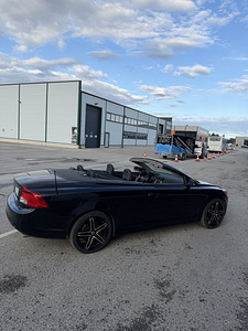 Volvo C70 Cabriolet — комфорт и стиль в отличном состоянии (4 фото из 11)