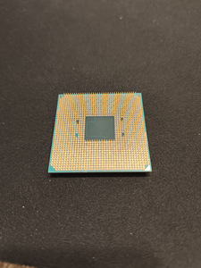 AMD Ryzen 3 3200G | 4 tuuma | Suurepärane seisukord (1 foto / 4)