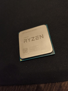 AMD Ryzen 3 3200G | 4 tuuma | Suurepärane seisukord (3 foto / 4)