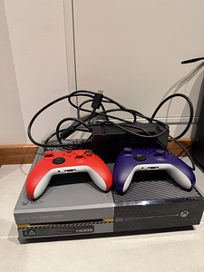 Xbox One 1TB Call of Duty Advanced Warfare Edition + 2 pult (1 foto / 2)