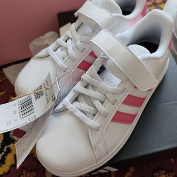 Uued Adidas tossud 32