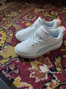 Кроссовки Puma 32 (1 фото из 4)
