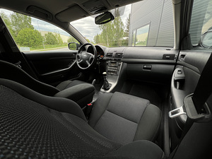 Toyota Avensis 2007 1.9 93kw (11 foto / 14)