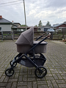 UPPABABY 2 jalutuskäru ja turvahälli komplekt (4 foto / 7)