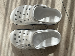 Crocs (5 фото из 5)