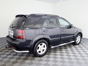Kia Sorento Luxury Facelift ATM 2.5 CRDi 125kW (3 foto / 7)