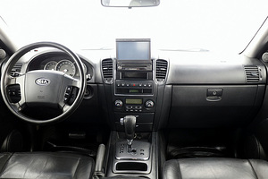 Kia Sorento Luxury Facelift ATM 2.5 CRDi 125kW (5 foto / 7)