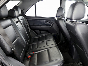 Kia Sorento Luxury Facelift ATM 2.5 CRDi 125kW (7 foto / 7)
