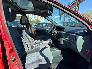 Renault Megane Elegance 1.6 55kW (6 foto / 7)